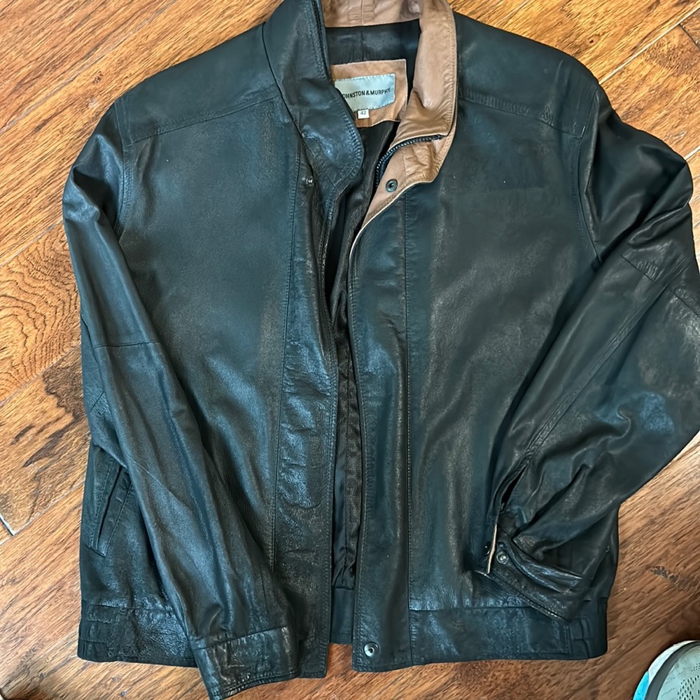 Johnston and Murphy black, leather men’s jacket, size 42